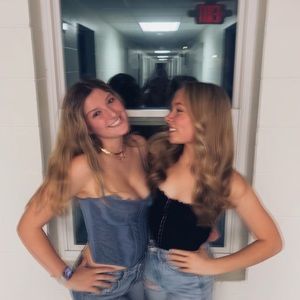 Meet your Posher, Ava